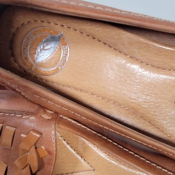 Nurture Women's Tan Leather Loafers Size 6.5 Almond Toe Comfy Basics Neutrals - Picture 16 of 17
